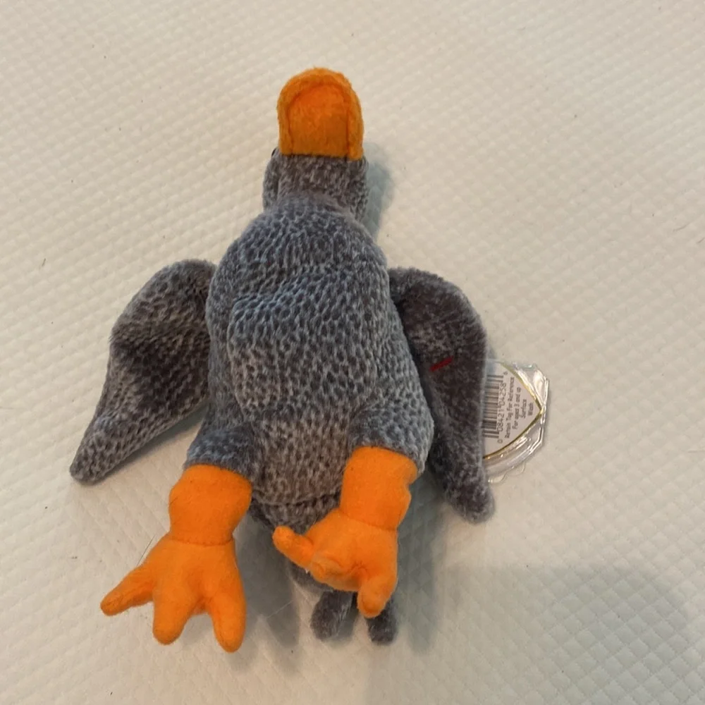 Ty Beanie Baby Gray Body Orange Bill Feet Honks Goose Duck Bird Toy with Tag